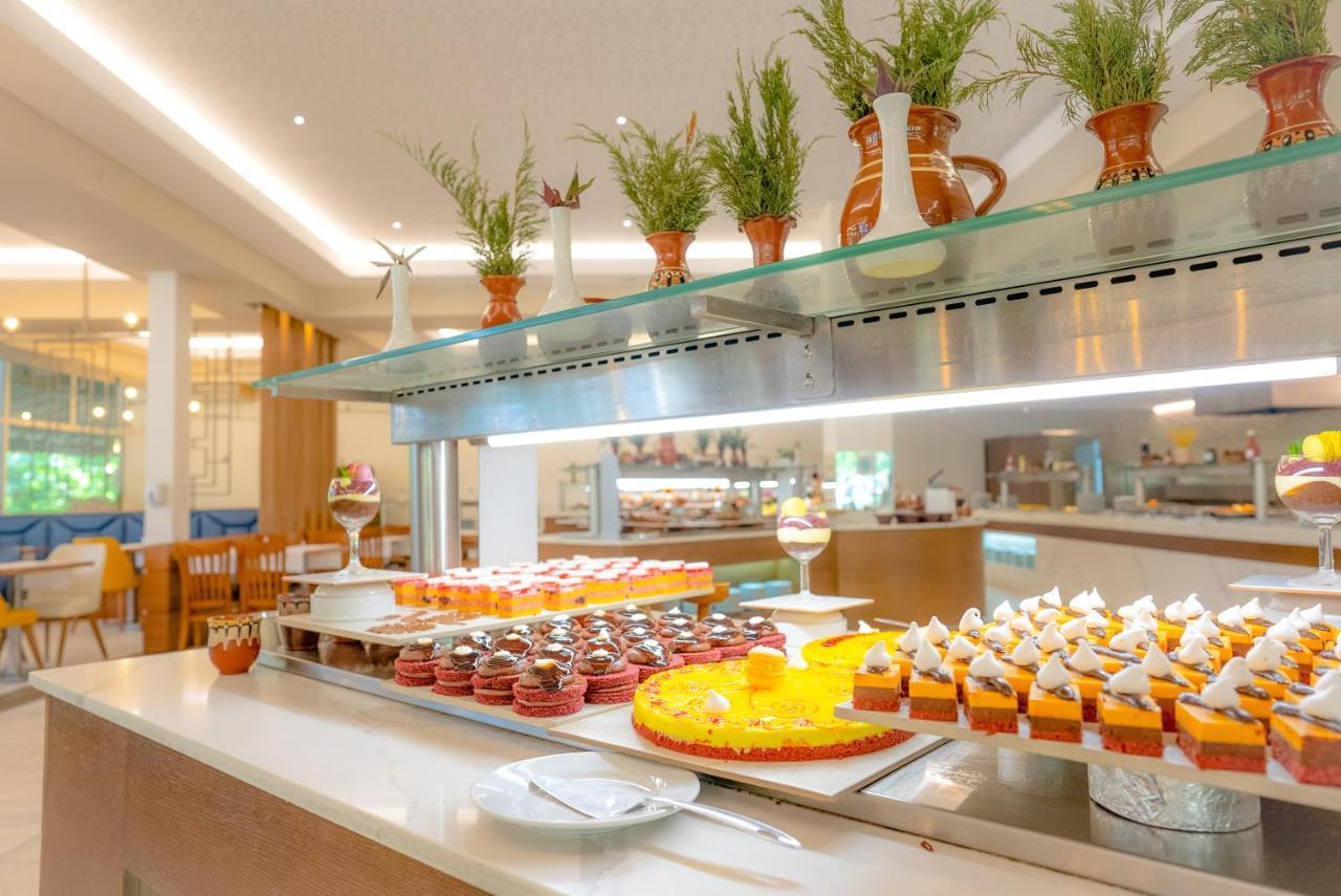 Vita Park Hotel & Aqua Park 알베나 외부 사진