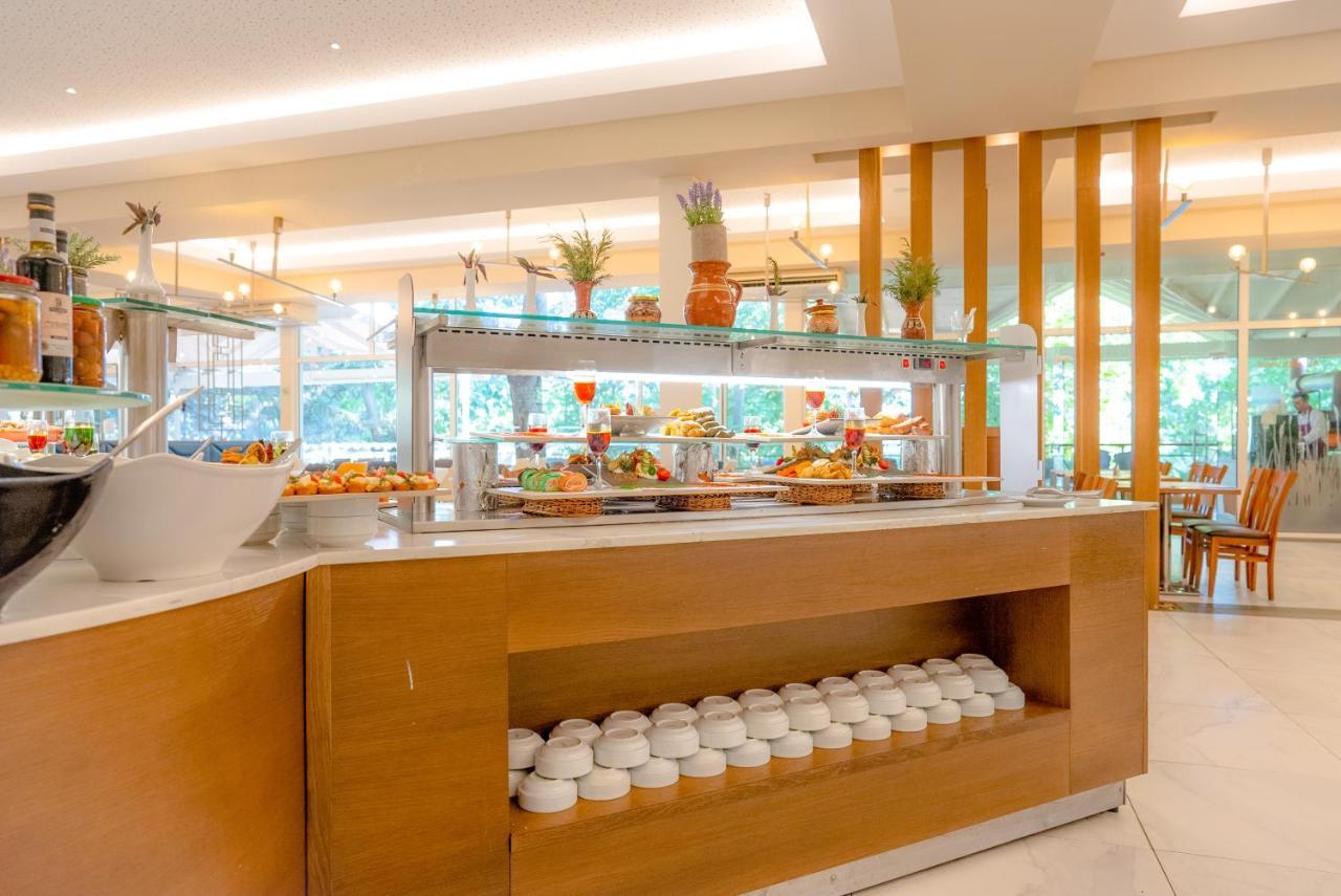 Vita Park Hotel & Aqua Park 알베나 외부 사진