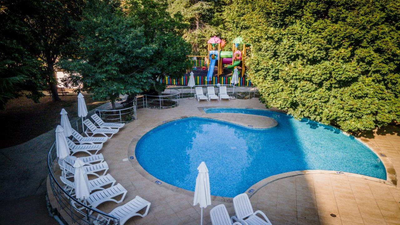 Vita Park Hotel & Aqua Park 알베나 외부 사진