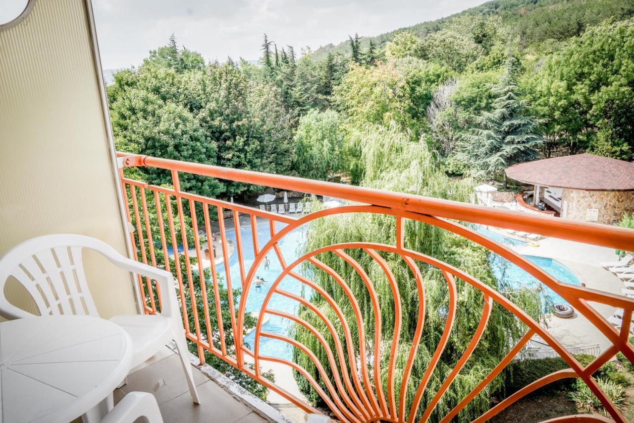Vita Park Hotel & Aqua Park 알베나 외부 사진