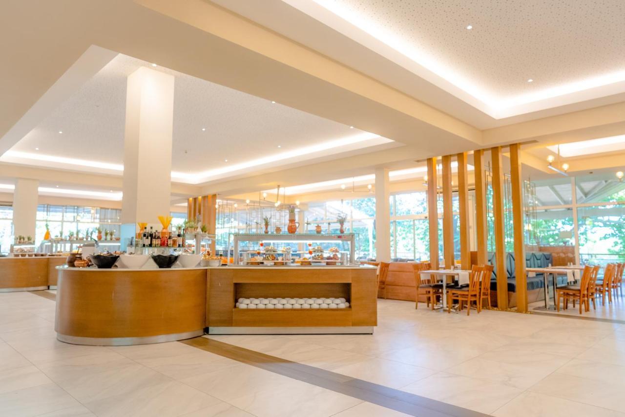Vita Park Hotel & Aqua Park 알베나 외부 사진